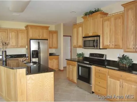 498 Belle Isle, Springfield, IL 62711 photo 7