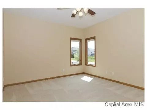 498 Belle Isle, Springfield, IL 62711 photo 12