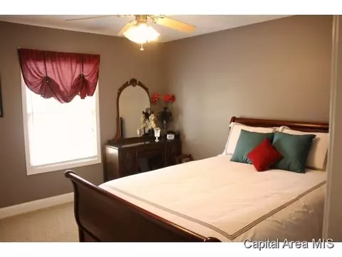 5113 Manhattan Dr, Springfield, IL 62711 photo 7