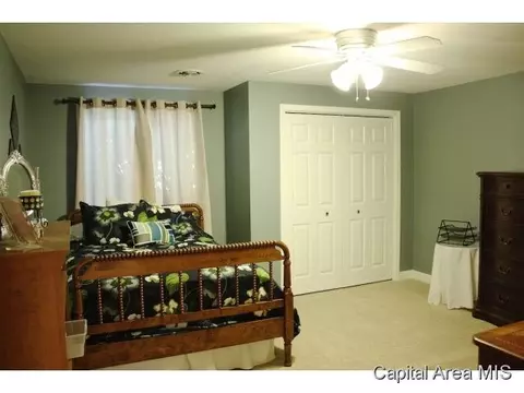 5113 Manhattan Dr, Springfield, IL 62711 photo 18