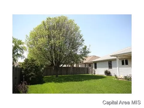 2420 Shabbona Dr, Springfield, IL 62702 photo 24