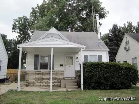 2208 E Kys, Springfield, IL 62702 photo 1