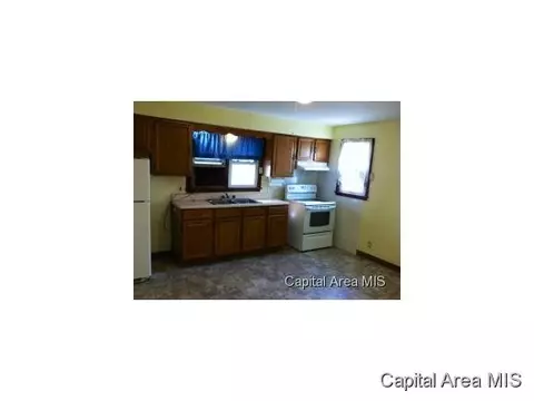 2208 E Kys, Springfield, IL 62702 photo 4