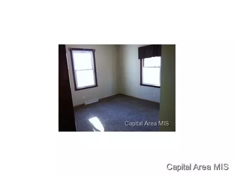 2208 E Kys, Springfield, IL 62702 photo 5