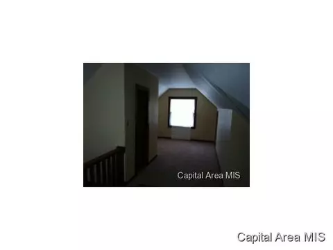 2208 E Kys, Springfield, IL 62702 photo 7