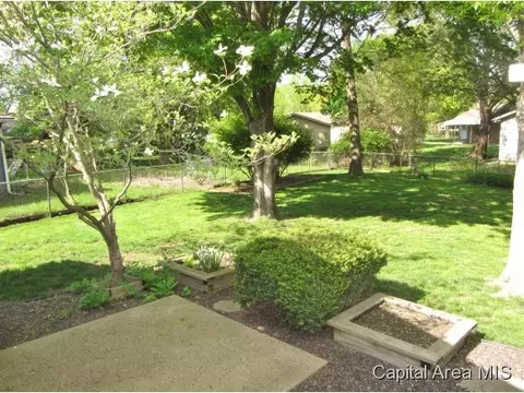 209 Deer Head, Springfield, IL 62704 photo 13