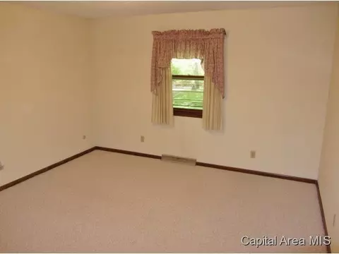 209 Deer Head, Springfield, IL 62704 photo 8
