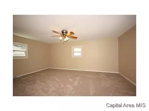 1641 Schrader, Springfield, IL 62702 photo 22