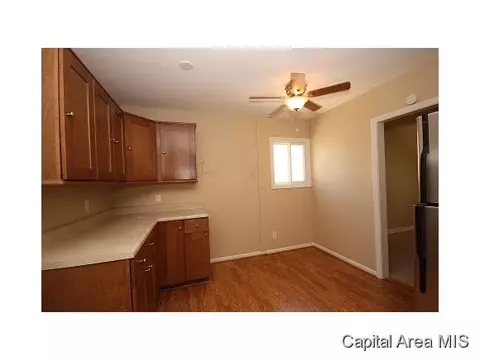1641 Schrader, Springfield, IL 62702 photo 6