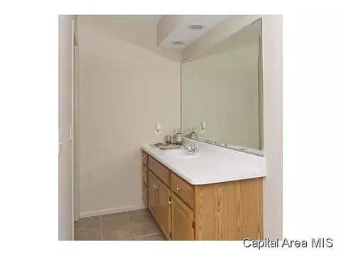 103 Bellerive, Springfield, IL 62704 photo 13