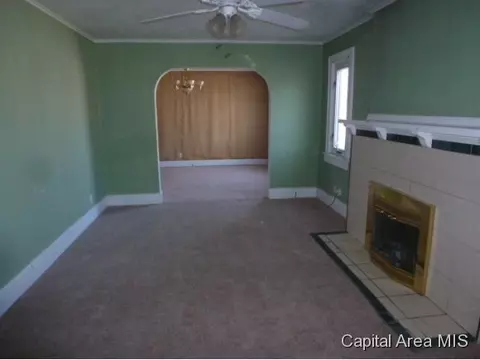 529 Broad Pl, Springfield, IL 62703 photo 4