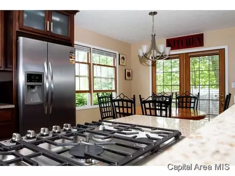 708 Cherokee, Springfield, IL 62711 photo 6