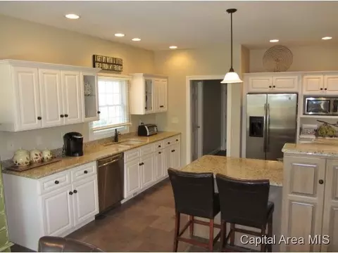 1208 Ravenswood, Springfield, IL 62711 photo 6