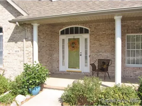 1208 Ravenswood, Springfield, IL 62711 photo 2