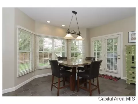 1208 Ravenswood, Springfield, IL 62711 photo 8
