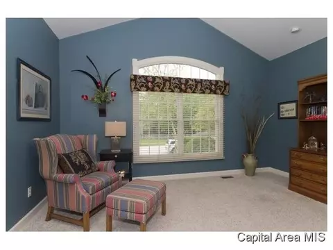 1208 Ravenswood, Springfield, IL 62711 photo 9