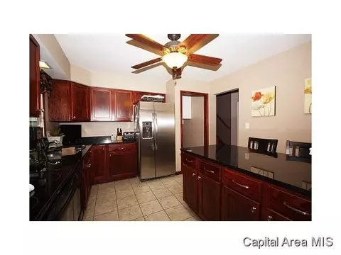 1904 Creighton, Springfield, IL 62703 photo 9