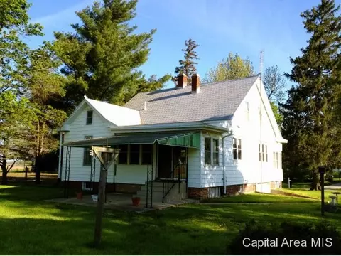 300 W Pine Street St, Tallula, IL 62688 photo 3