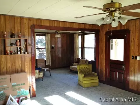 300 W Pine Street St, Tallula, IL 62688 photo 6