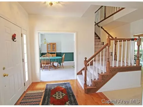 3909 Old Mill Ln, Springfield, IL 62711 photo 3