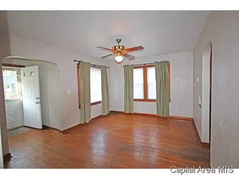 2362 E Grandview, Springfield, IL 62702 photo 2
