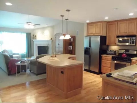 3519 Lytham Dr, Springfield, IL 62712 photo 2