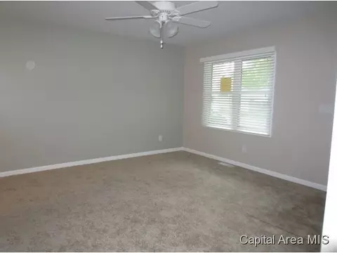 1701 Minot, Springfield, IL 62702 photo 2