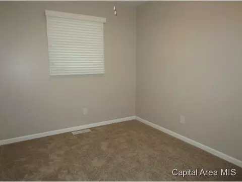1701 Minot, Springfield, IL 62702 photo 4