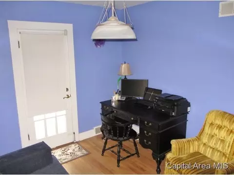 400 S Amos, Springfield, IL 62704 photo 12