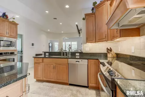 3116 Iron Lake Cir, Springfield, IL 62711 photo 11