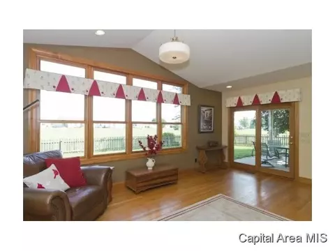 3816 Greenfield, Springfield, IL 62704 photo 6