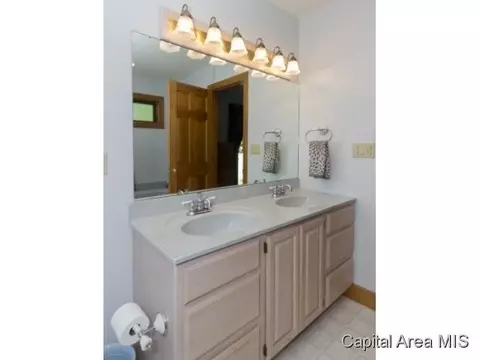 3816 Greenfield, Springfield, IL 62704 photo 16