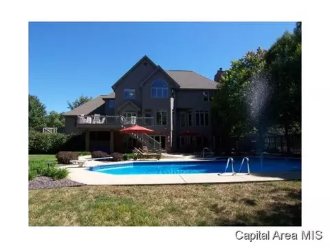 827 Coventry, Springfield, IL 62702 photo 2