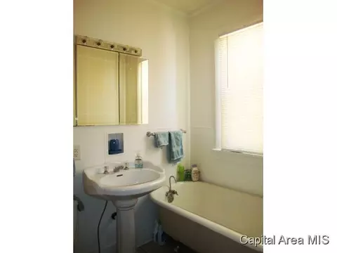 2033 S 1st, Springfield, IL 62704 photo 10