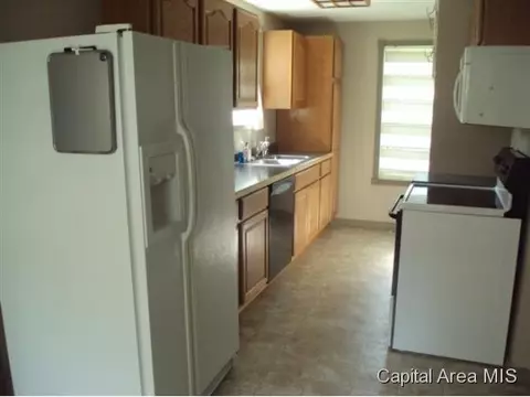 2827 S 13th, Springfield, IL 62703 photo 5