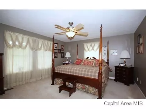 28053 Quarton Rd, Palmyra, IL 62674 photo 12