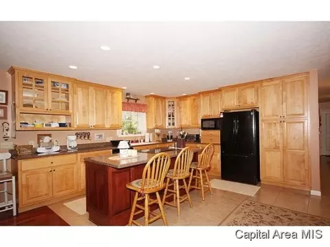 28053 Quarton Rd, Palmyra, IL 62674 photo 6