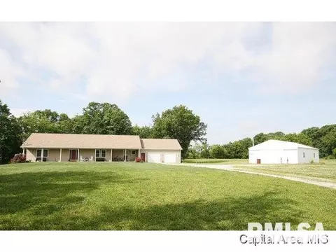 28053 Quarton Rd, Palmyra, IL 62674 photo 1