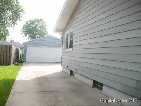 23 Delmar Dr, Springfield, IL 62703 photo 8