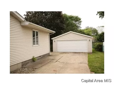 37 Squires Rd, Springfield, IL 62704 photo 4