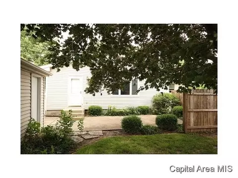 37 Squires Rd, Springfield, IL 62704 photo 5