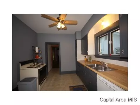 328 S Lincoln, Springfield, IL 62704 photo 7