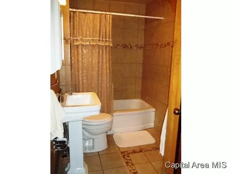 1937 N 22nd, Springfield, IL 62702 photo 2