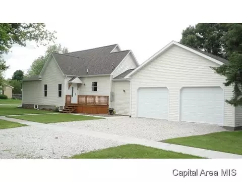 301 E Mohawk, Morrisonville, IL 62546 photo 1