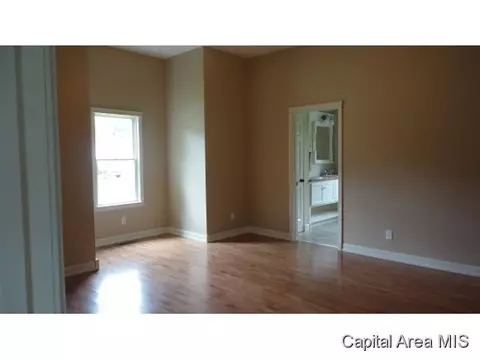 301 E Mohawk, Morrisonville, IL 62546 photo 10
