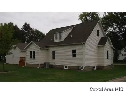 301 E Mohawk, Morrisonville, IL 62546 photo 21