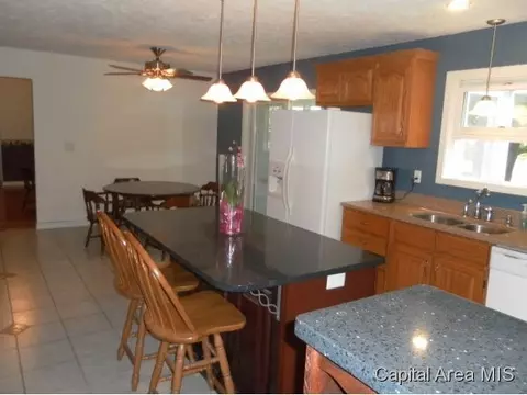 1608 Windycrest Dr, Springfield, IL 62704 photo 7
