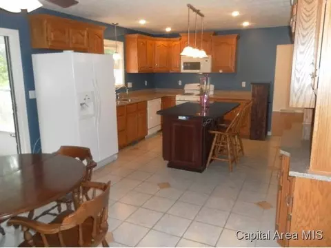 1608 Windycrest Dr, Springfield, IL 62704 photo 6