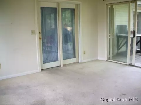 2616 Delaware, Springfield, IL 62702 photo 9