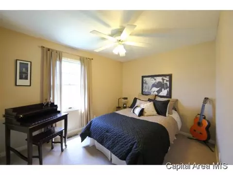 3713 Windshire Dr, Springfield, IL 62704 photo 10